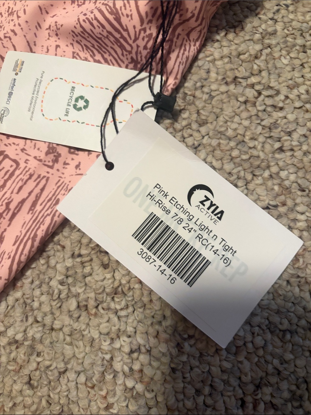 Zyia Active Etching LNT Leggings! 14/16
New with tags - Picture 2 of 5